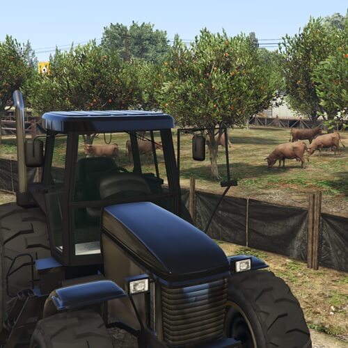 Landwirt bei der Feldarbeit auf einer Farm im Vio-V Farm-System